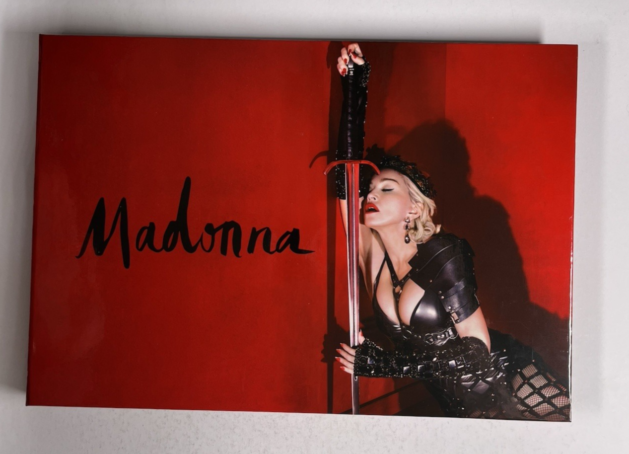 Madonna Rebel Heart Tour VIP Book Complete Original Guitar