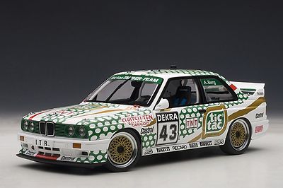BMW M3 1/18オートアートBMW DTM #43 AUTOART BMW M3 DTM 1991 TIC TAC BERG #43 1:18 *Back in Stock