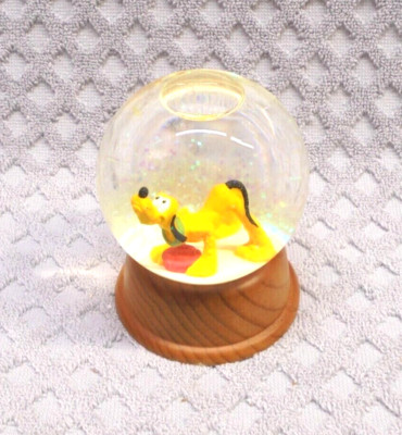 Vintage Disney New England Collectors PLUTO Snow Globe