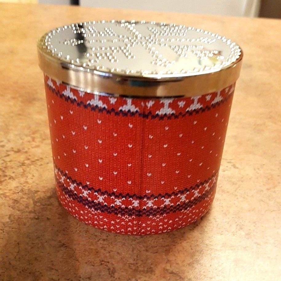 1 BATH & BODY WORKS MERRY COOKIE 14.5 OZ 3 WICK SCENTED CANDLE