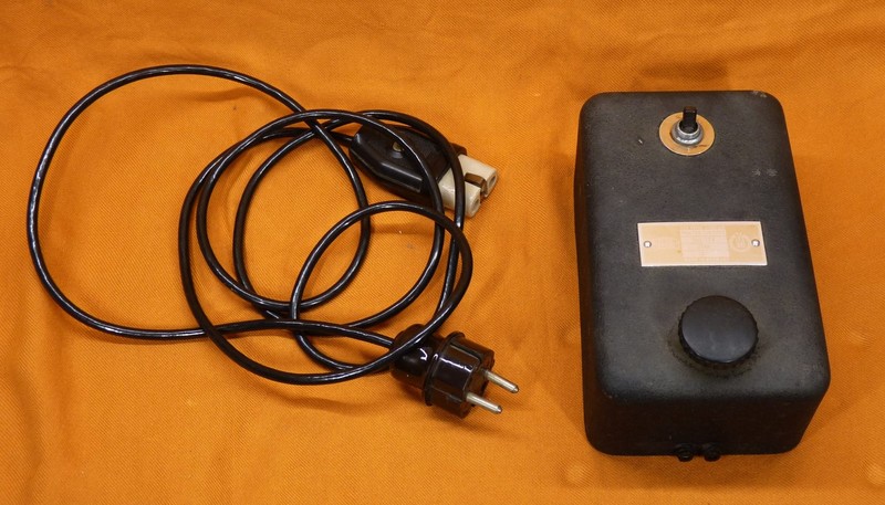 Mikroskoptrafo Regeltrafo Carl Zeiss West * 0 - 7,5v 25va * Fabrikat Metz