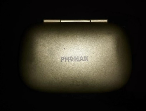 (2) PHONAC V90 Hearing Aids (Used) With Carry Case And Batteries