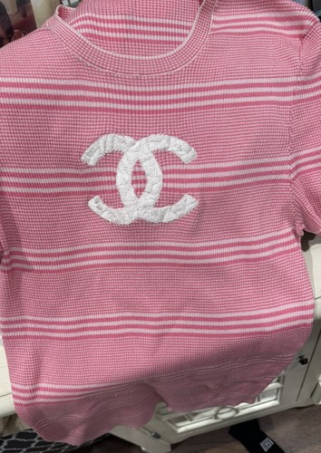 Chanel Pink And white Knit CC Logo Top T-Shirt New With Tags Chanel Pink And white Knit CC Logo Top T-Shirt New With Tags