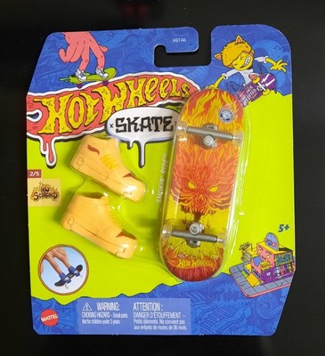 Hot Wheels Skate Fingerboards HW Scorched 2/5 Smokin' Ride (Treasure Hunt)