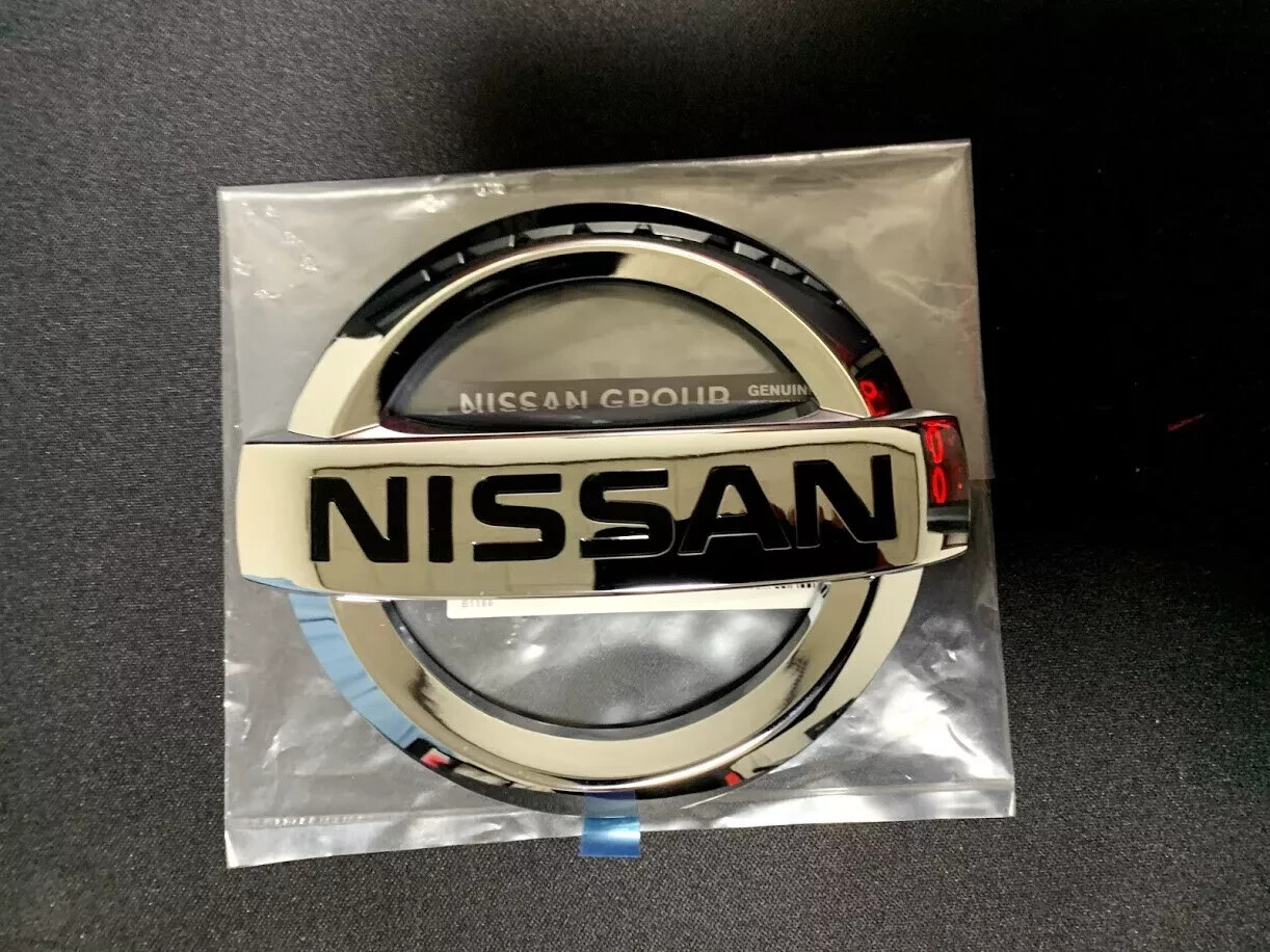 NISSAN Genuine Parts Emblem Rear Fairlady Z Part Number 84890-CE400 Tracking