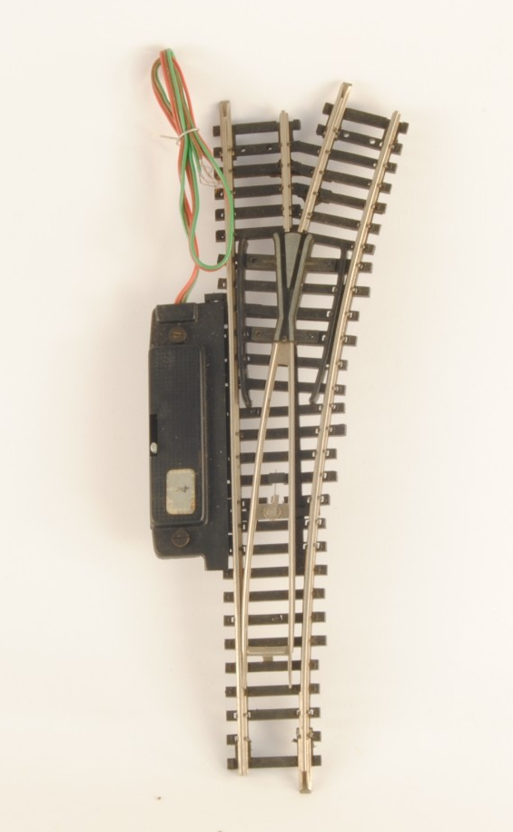 Rivarossi 7781/1 scambio elettrico a destra deviatoio elettrificato H0 1:87
