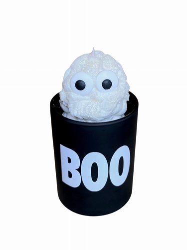 Соевая свеча BOO Ghost со взбитыми сливками и ароматом веганской осени