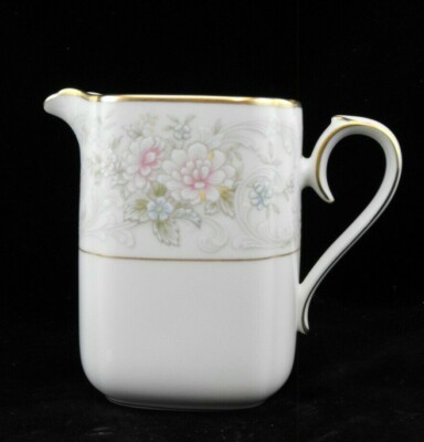 NORITAKE  WILLOWBROOK #9722 CREAMER