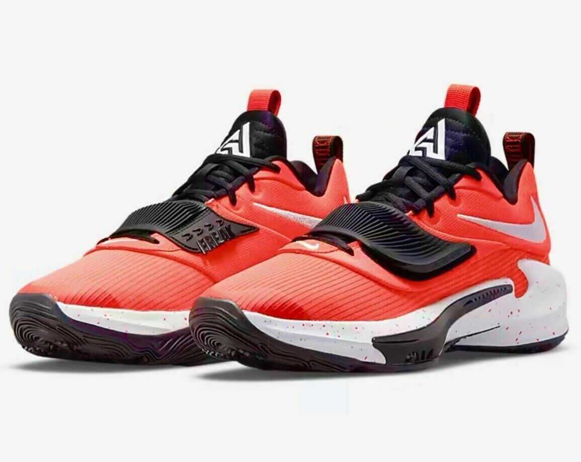 

Nike Zoom Freak 3 ТБ Ярко-Малиновый Белый Черный DA7845-600 Мужские 10M, Красный, Nike Zoom Freak