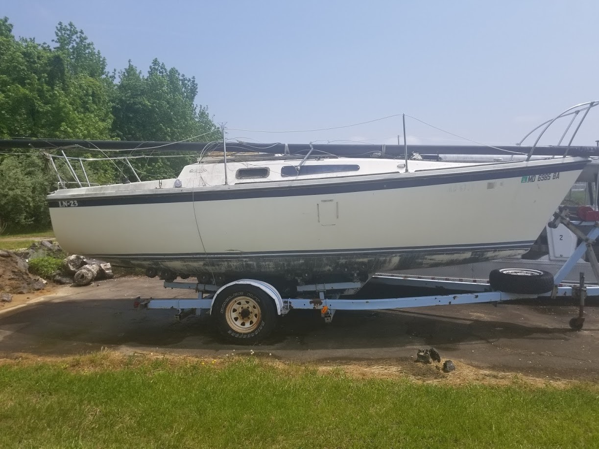 Lockley 1979 23' Newport Sailboat with Titled Trailer Now $1700.00 obo