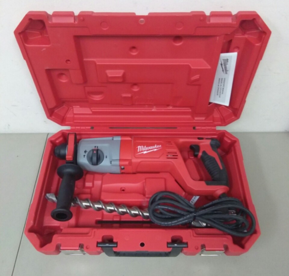 (89748) Milwaukee 5262-21 SDS Plus Rotary Hammer with 1