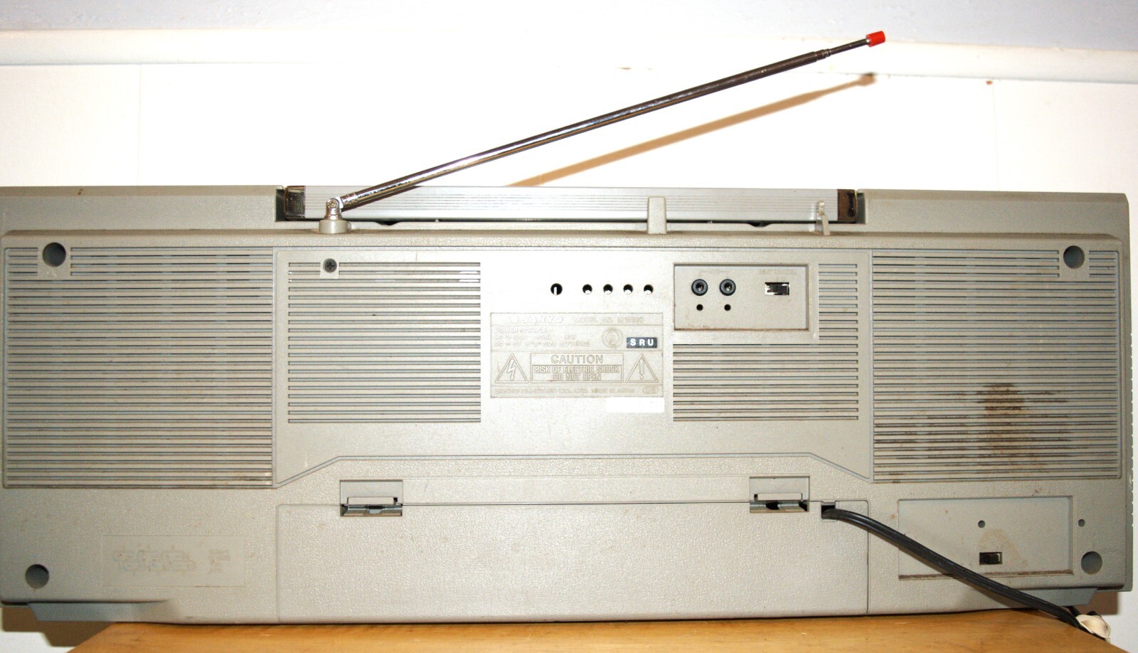 Vintage Mid-'80s Sanyo MW 220 Dual Cassette Recorder Vintage Mid-'80s Sanyo MW 220 Dual Cassette Recorder