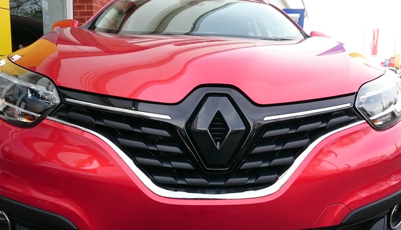 Avant Logo Housse Pour Renault Kadjar 2015-2020 Noir Brillant (Avant Seulement)