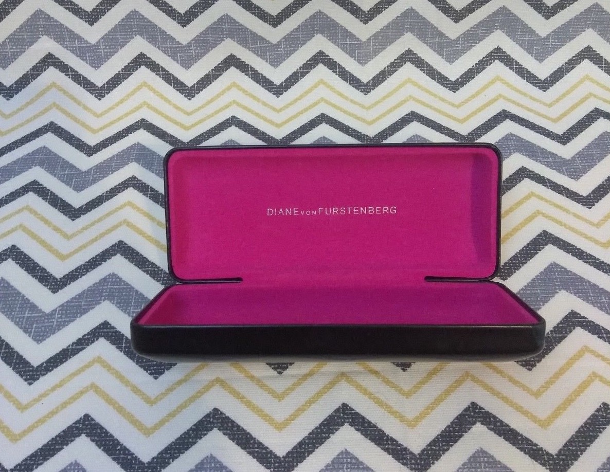 DVF DIANE VON FURSTENBERG Black Glasses Case - Hot PInk Lining
