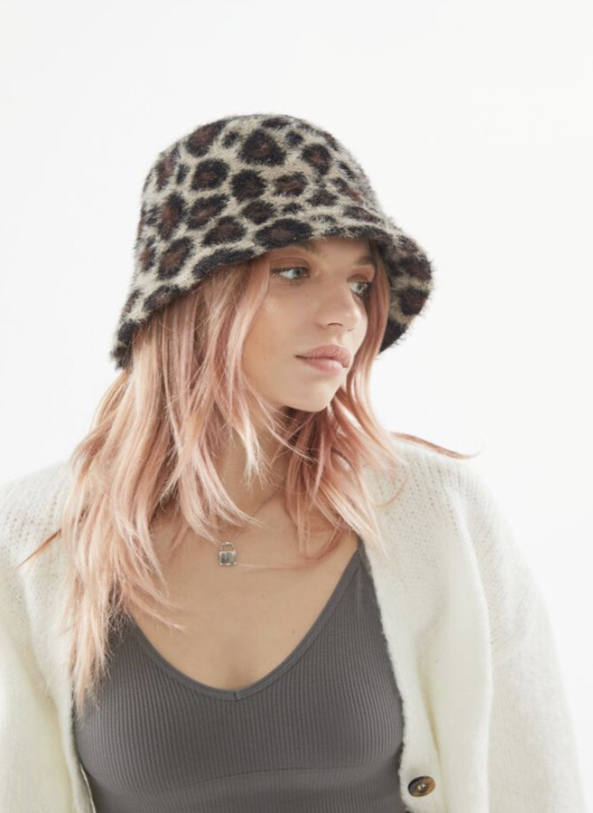 

Urban Outfitters Панама-ведро Gia Furry с леопардовым принтом Серый Коричневый Черный O/S НОВИНКА, Black gray brown