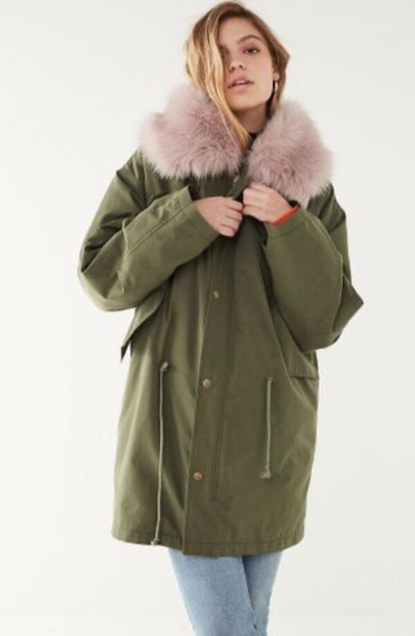 

Urban Outfitters Harper Parka Пальто из искусственного меха с капюшоном Одеяло Оливковое  НОВИНКА 199 долларов США, Зеленый, Urban Outfitters Harper Parker Jacket