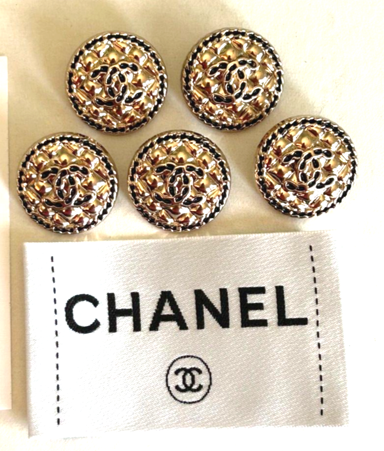 CHANELボタン5個 $_57.PNG?set_id=880000500F