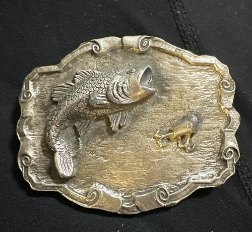 fish with lure belt buckle 2007 JEAN'S FRIEND Fishing Wildlife Fisherman Western Oval also Stock in the US : Clothing, Shoes & Jewelry The Yellowfin Tuna a.k.a S&B Belt Fishing Lure Navy