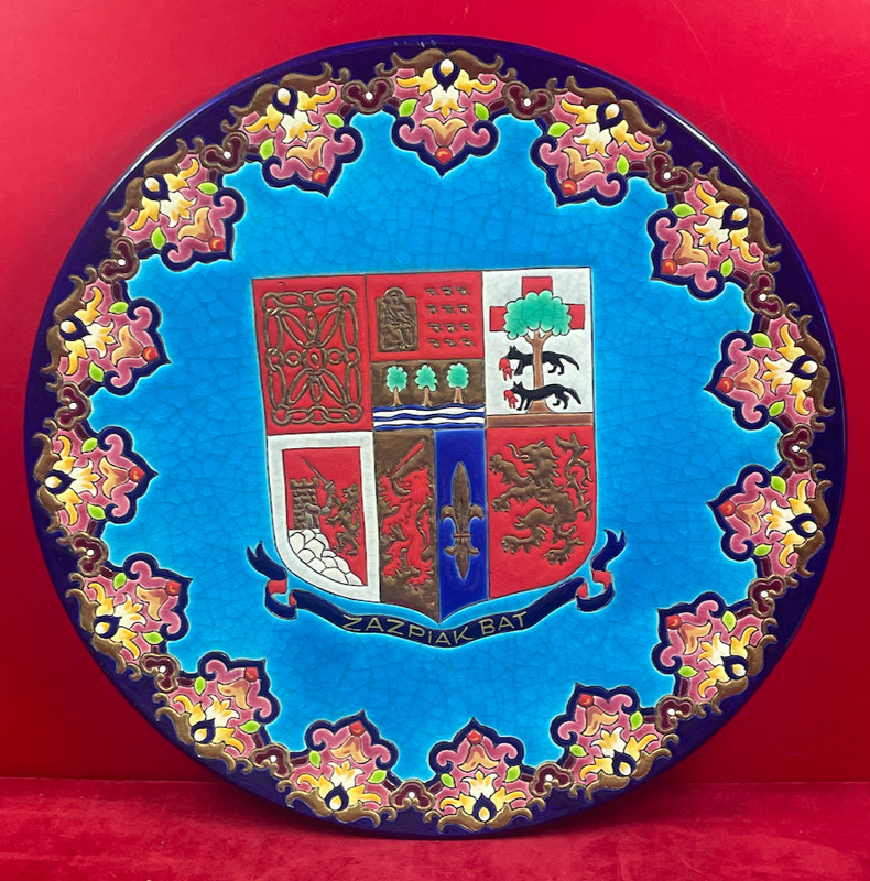 Plat Longwy Blason Basque Zazpiak Bat SignÃ© Chevallier Tirage LimitÃ© TrÃ¨S Rare