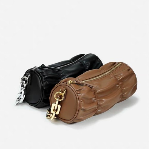 mokomoko triangle chain bag／black boa AAPE AAPENOW moonface logo crossbody bag | Bape official