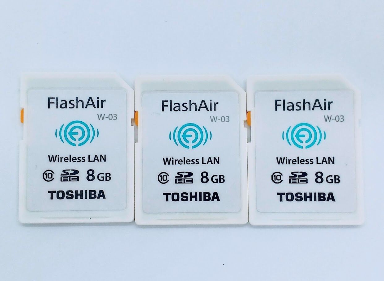 TOSHIBA FlashAir W-03 8GB 30枚組 TOSHIBA FlashAir W-03 8GB 30枚組