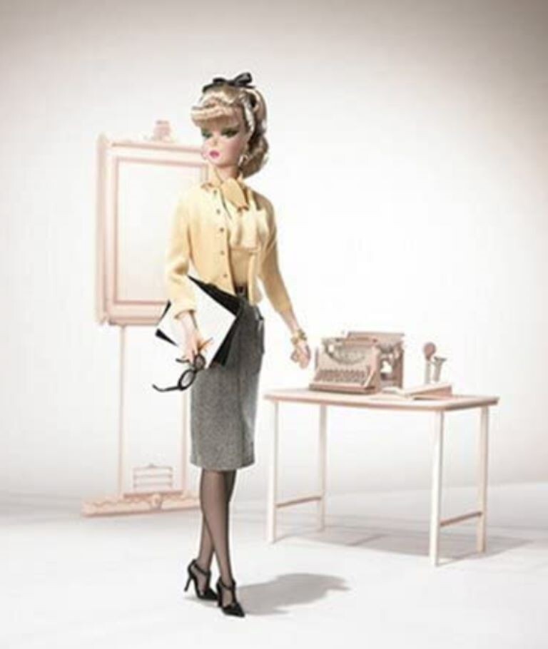 その他 THE Secretary Barbie Doll Barbie® Silkstone® The Secretary Doll collectors Gold
