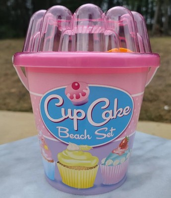 NEW Cupcake Beach Toys Bucket with 17 Cupcakes (12-Piece)
