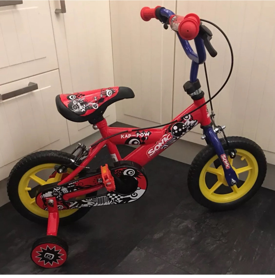 small bike with stabilisers