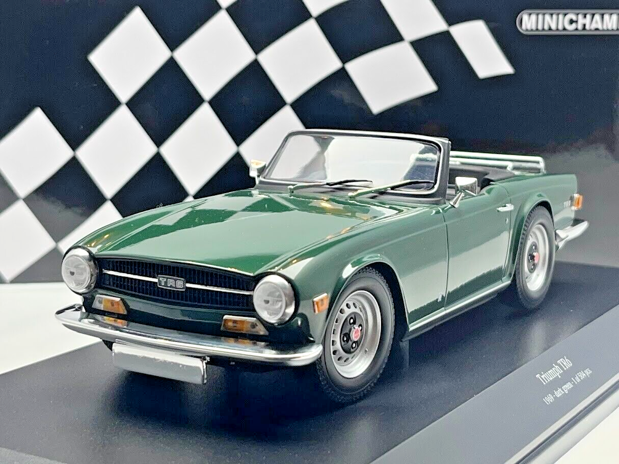 ミニチャンプス 1/18 トライアンフ TR6 1969 ダークグリーン 1969 Triumph TR6 - Dark Green - Diecast Model Car 1/18 Scale