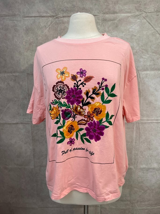 Shein Women's Pink Graphic T-Shirt Short Sleeve