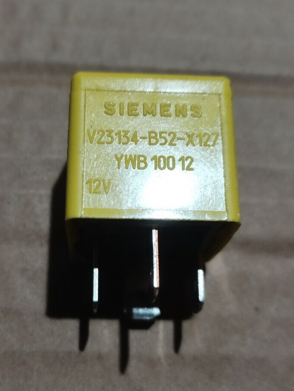 Relais V23134-B52-X127 / Ywb 100 12
