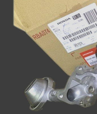 Honda Genuine Parts Pump ASSY. Oil Civic 4D 15100-RRC-003 FD1 FD2 Tracking