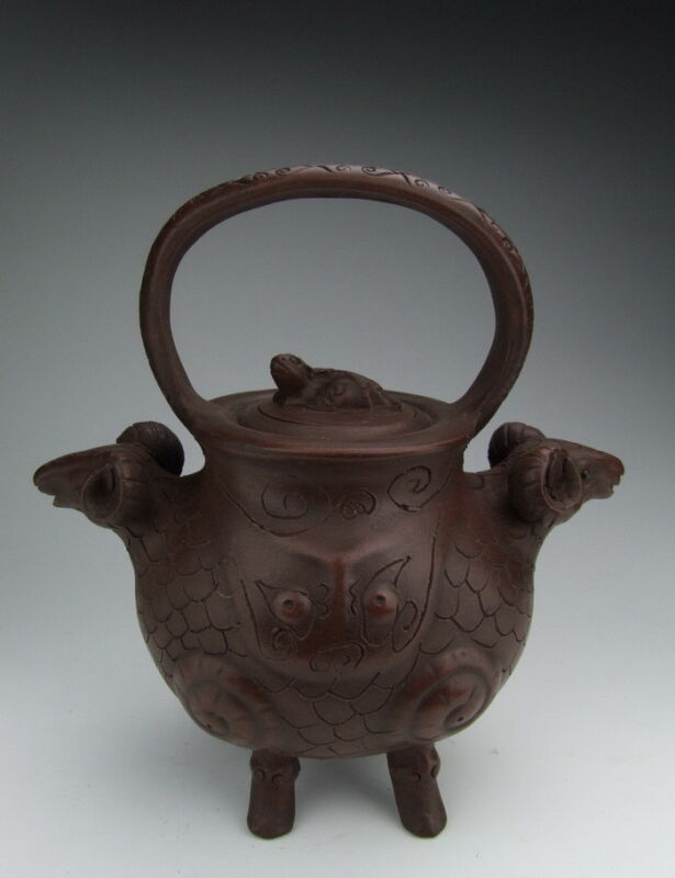 Chinese Antique YiXing Ware ZiSha Pottery Tea Pot Sheep