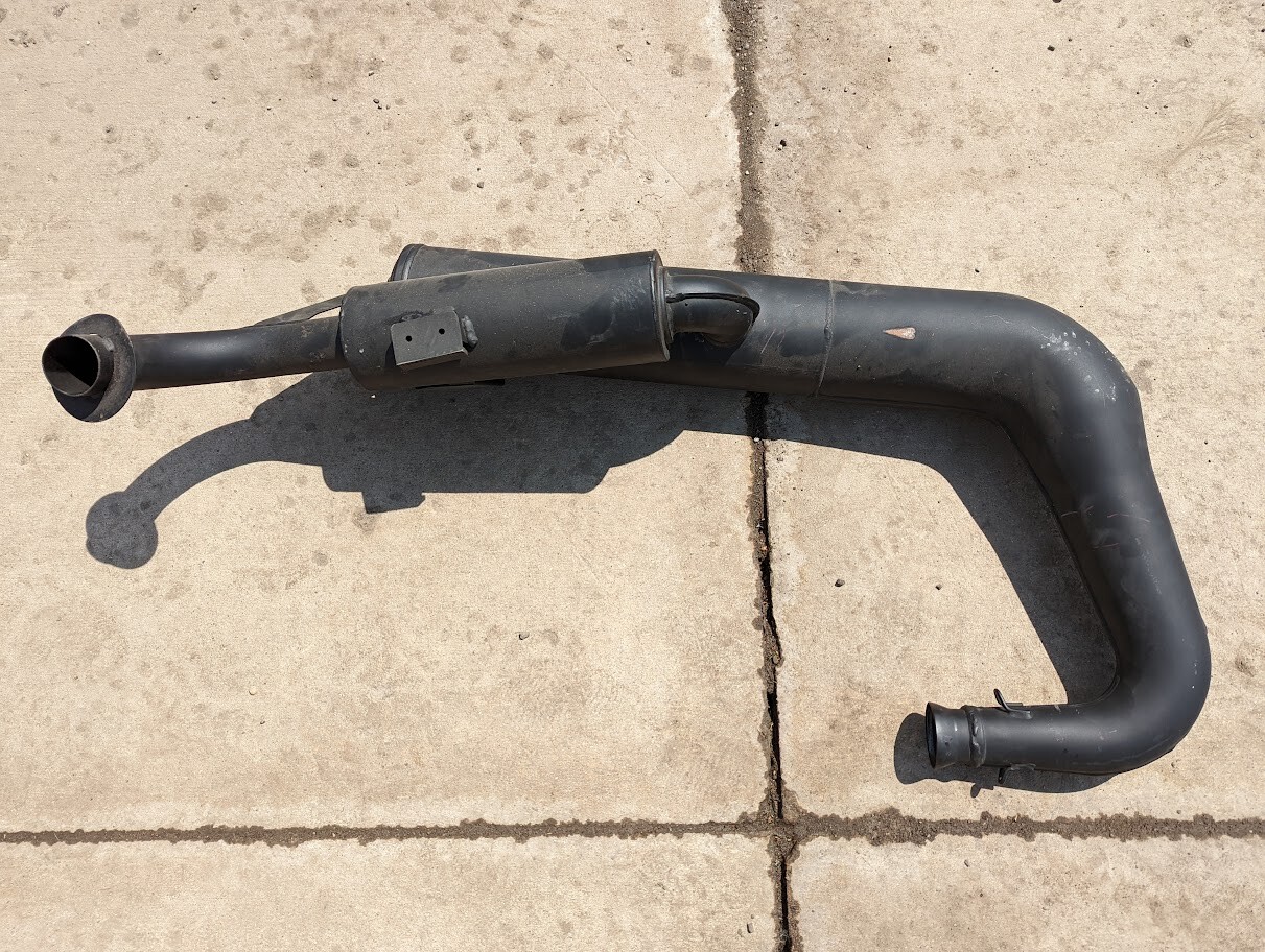 OEM 1994-1995 V Max 500 Exhaust Pipe Muffler Assembly 8CA OEM 1994-1995 V Max 500 Exhaust Pipe Muffler Assembly 8CA