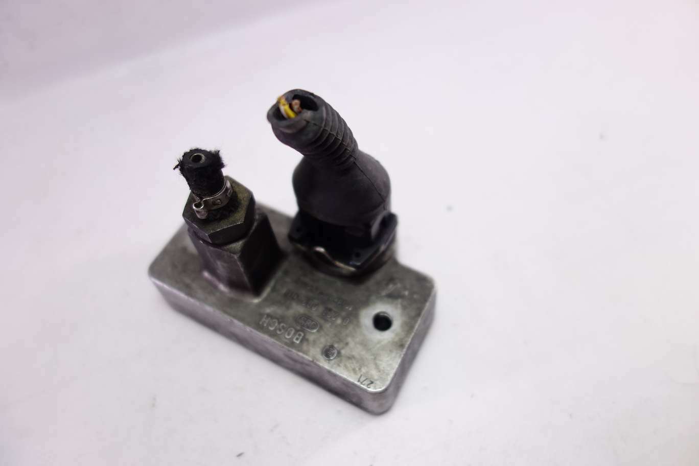 Pressure sensor Audi 80 0281002018 0 281 002 018 Bosch | eBay