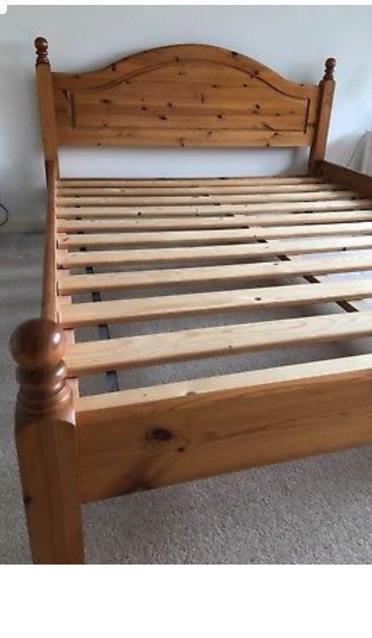 King size pine bed frame Great condition in Hartford, Cambridgeshire