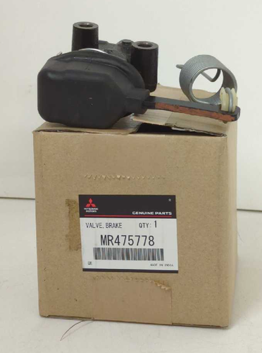 Mr.PAPA　フロント High Performance D2178 Ceramic Front Monaer Brake Pad for