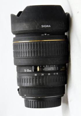 Sigma 15-30mm F3.5-4.5  EX  DG IF Aspherical  Zoom Lens for Canon EF Cameras