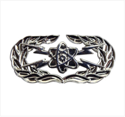 GENUINE U.S. AIR FORCE BADGE: SCIENTIFIC APPLICATIONS SPECIALIST