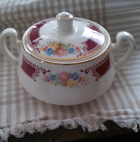 Homer Laughlin Brittany Majestic Sugar Bowl with Lid  D53 N6