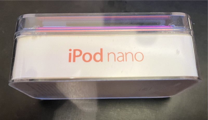 Apple iPod nano 7th Generation Gen 16GB Pink Bluetooth + Radio
