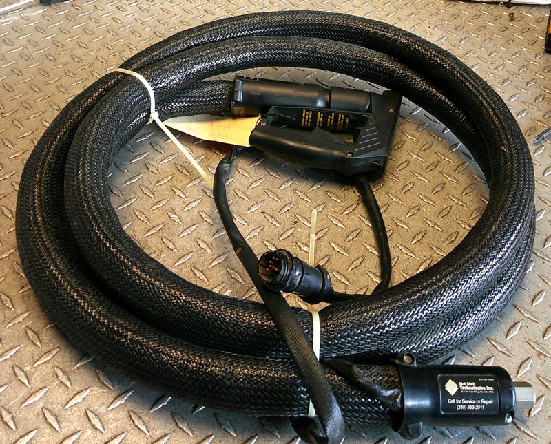 **New** Hot Melt Technologies DG-2000 Hand Gun & DG0612-2000 12' Heated Hose