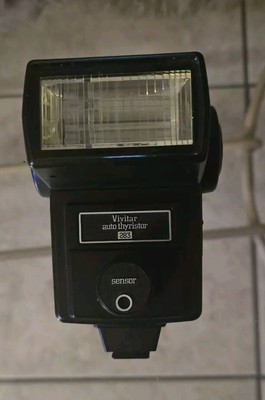 Camera Flash Lot- Vivitar 283, Nimslo Opti-light, Maxxum 28AF, Bauer E 160