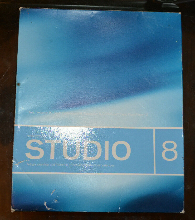 NEW STUDIO 8 MACROMEDIA DREAMWEAVER 2 CD DISCS MADE IN USA