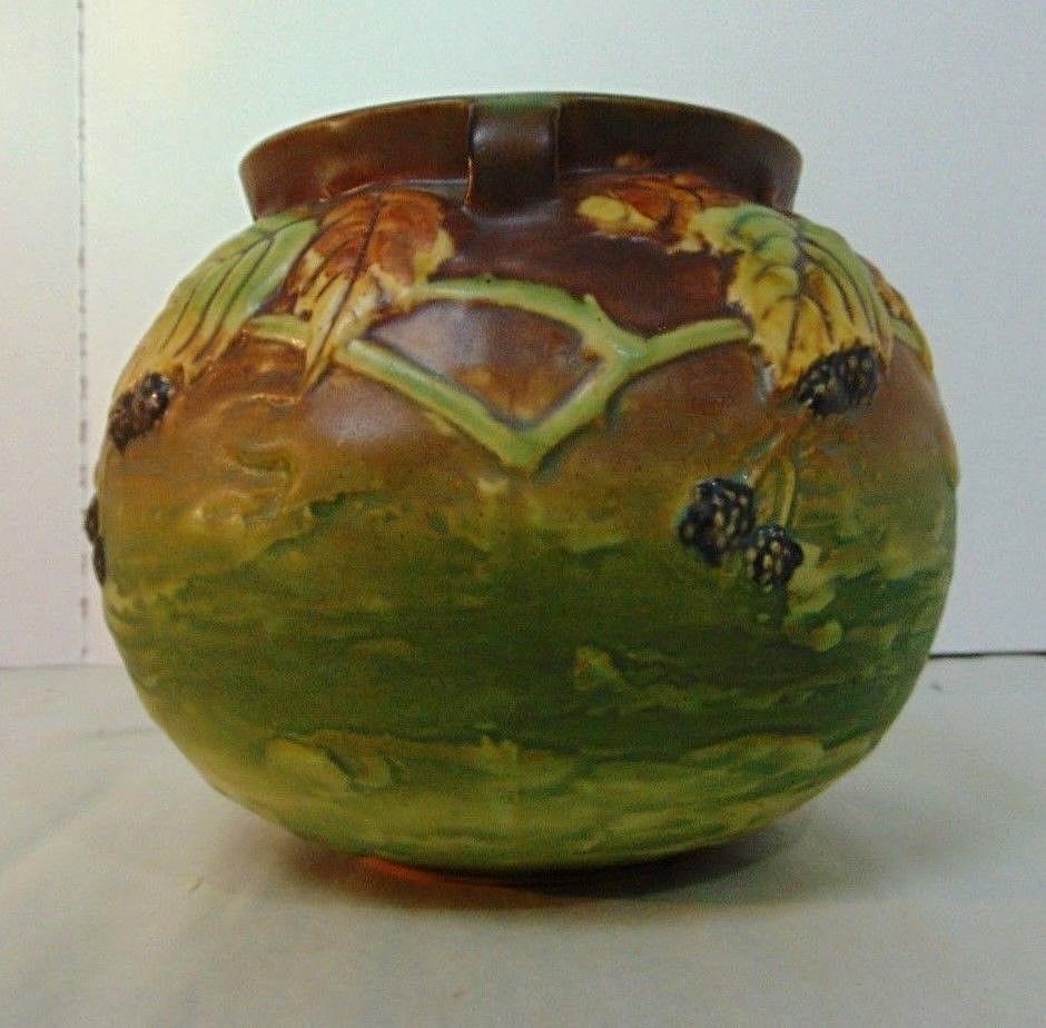 Vintage Antique Roseville Pottery 6