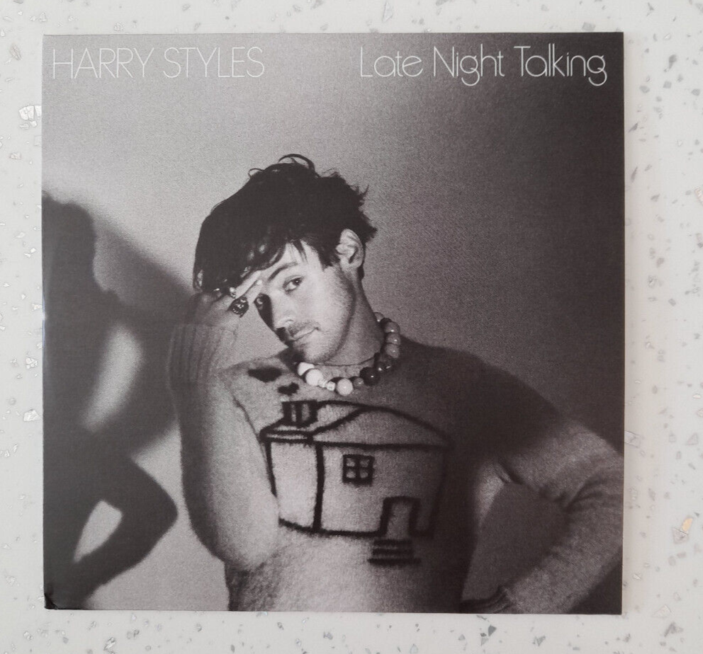 One night talk. One night talk. Late night. Last night talking harry styles. One night talk.