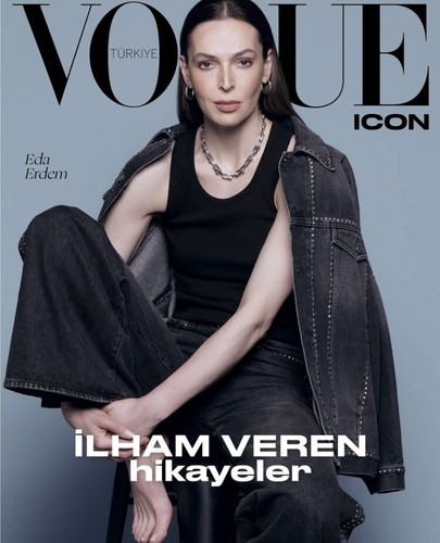 vogue Icon Turkey January 2025 Eda Erdem / Fast Shipping