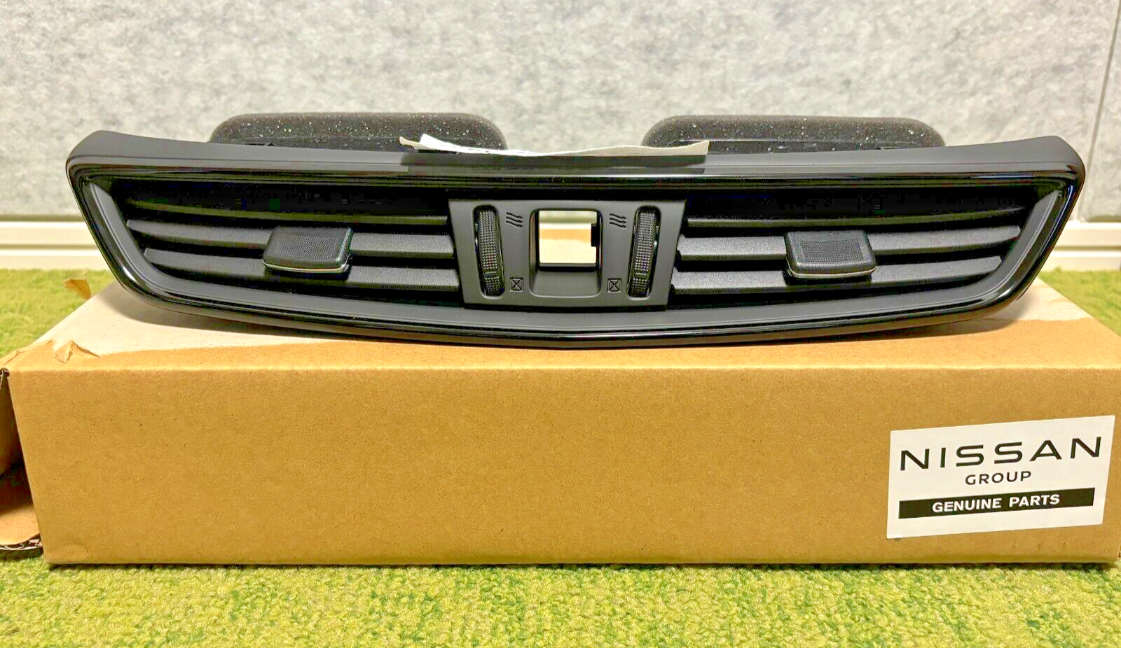 Nissan Genuine Rogue X-Trail T32 2014-2020 Upper Center Air