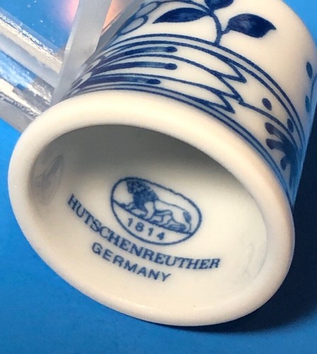 Vintage Thimble White Blue Onion Porcelain Hutschenreuther Germany