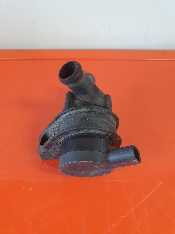 2009 Audi A4 AUXILLIARY WATER PUMP 06H965561 B8 8K 04/08-06/12 image 4